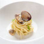 Spaghettoni con vongole e lime | Spaghettoni with clams and lime